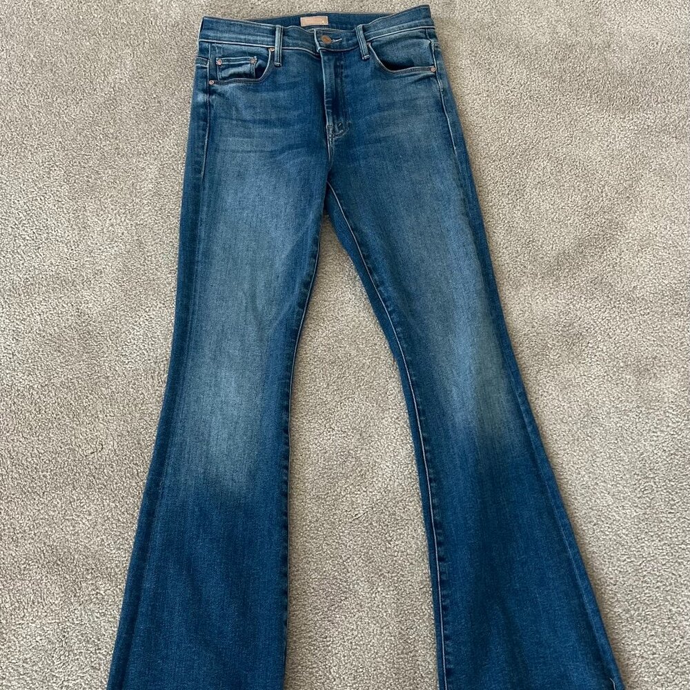Mother Jeans.  Weekender, size 27  extraordinary  flatters everyone